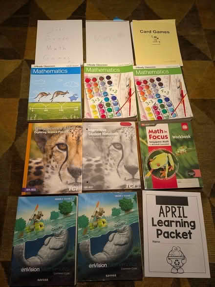 Photo of free 2nd to 4th grade learning materials (Maple Leaf Seattle) #2