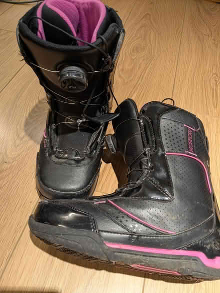 Photo of free Morrow Boa snowboard boots size 6 (Maple Leaf Seattle) #1