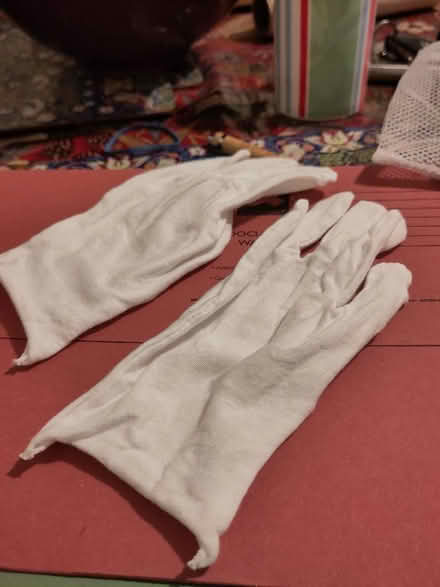 Photo of free 5 pairs cotton gloves with washing bag (Weston Rhyn SY10) #1