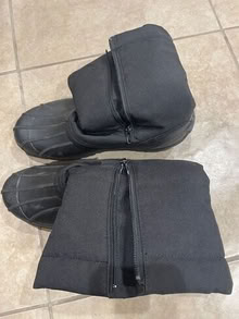 Photo of free Snow boots Mens Size 11 #1