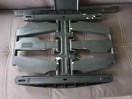 Photo of free Tv wall bracket (Whitehouse Common B75) #3