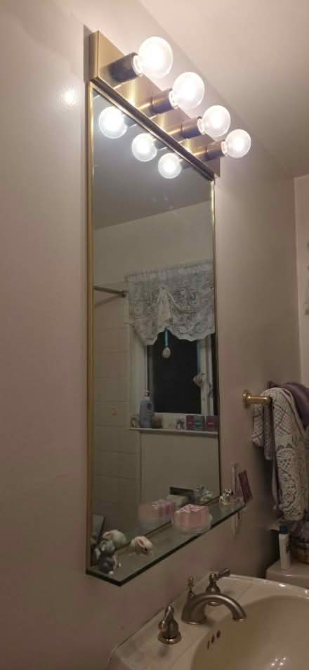 Photo of free Mirror (Ernestine Lane, Mountain View) #1