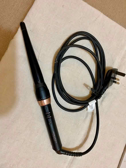 Photo of free Curling wand (Henley-on-Thames RG9) #1