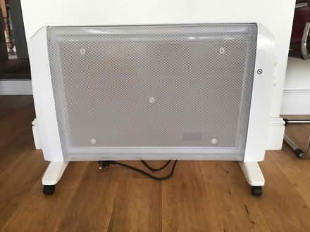 Photo of free Slimline electric convector heater (Great Wakering Essex SS3) #1