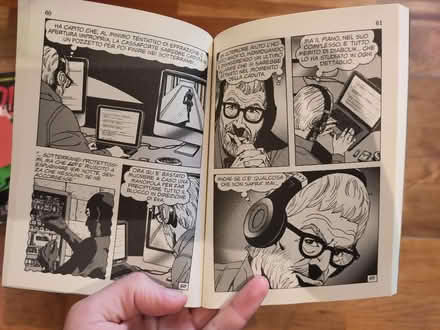Photo of free Italian graphic novels (E14 9FE) #2
