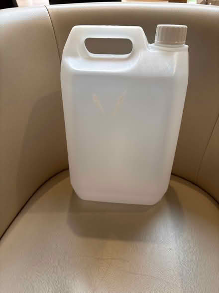 Photo of free 5Ltr plastic Jerry can _NEW (Southfields SW19) #1