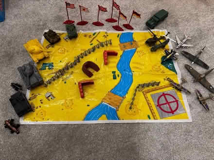 Photo of free Toy battle scene and vehicles (Ashford, Surrey TW15) #3