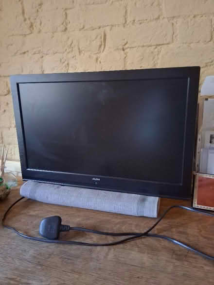 Photo of free Old Bush tv / laptop monitor (Stroud Green N4) #1