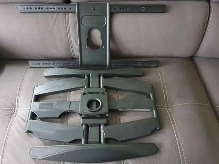 Photo of free Tv wall bracket (Whitehouse Common B75) #1