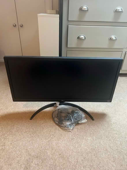 Photo of free LG monitor (Surbiton) #1