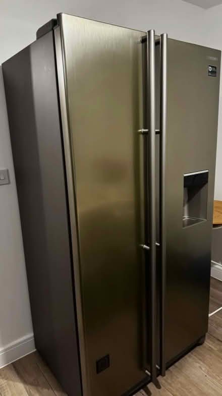 Photo of free American fridge freezer - works (Darley Dale DE4) #1
