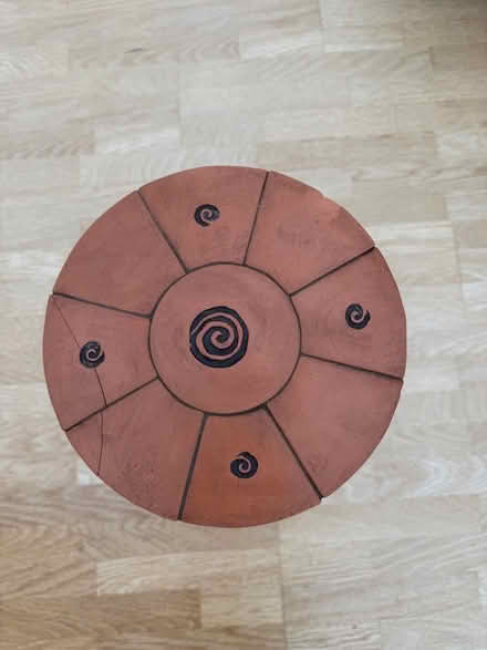 Photo of free Three legged table with terracotta top(has slight chip) (Morley Green SK9) #3