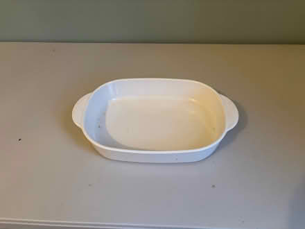 Photo of free Pyrex roaster (Harrogate HG2) #1