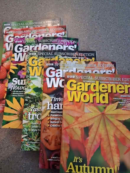 Photo of free Gardeners World magazines (Telford and Wrekin TF7) #1