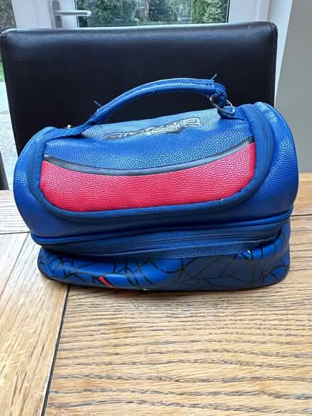 Photo of free Smiggle lunch box (Southfields SW19) #1