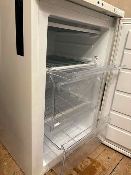 Photo of free ZANUSSI Under Counter Freezer (RG31 6RL) #4