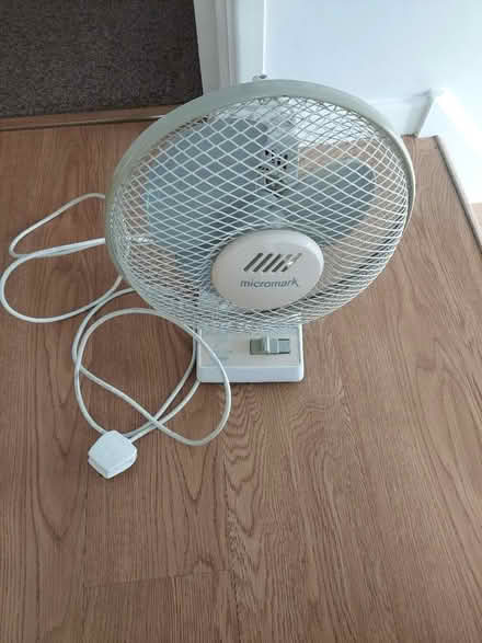 Photo of free Snall electric fan (Cranfield MK43) #1
