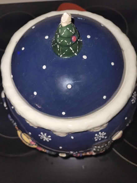 Photo of free snowman ceramic cookie jar (near lowell general maincampus) #3