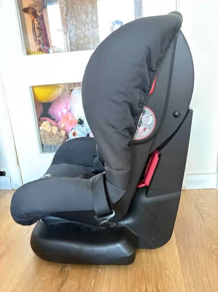 Photo of free Maxi-cosi Car Seat For 9month+ (GL20) #3