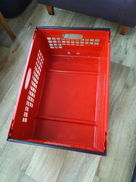 Photo of free Sturdy crate. About 60*40*20cms (Millhouses S7) #1