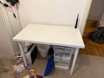 Photo of free White office desk (Hackney - E5) #3