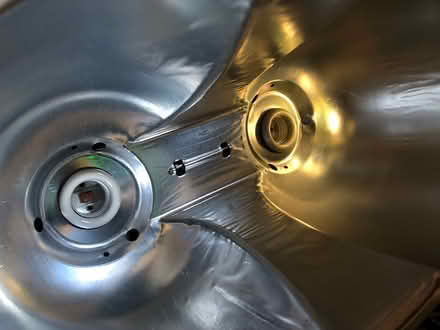 Photo of free Heat lamp for reptile, etc no bulbs (Mount pleasant) #3