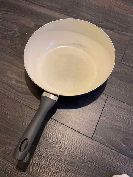 Photo of free 30cm George Wilkinson Pan (Morley LS27) #1