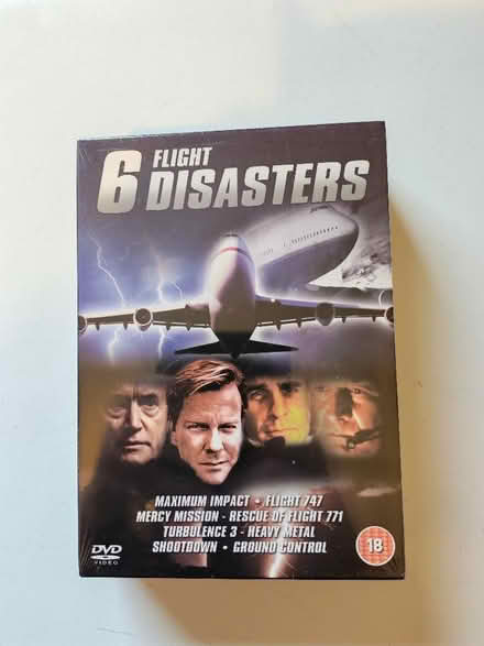 Photo of free DVD triple pack. Flight disaster movies (Stanley Common DE7) #1