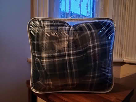 Photo of free Bedcover- queen sized (Monkstown, County Dublin) #2