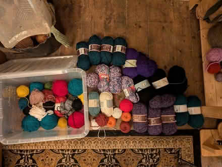 Photo of free Assorted acrylic yarn (Pilling PR3) #1