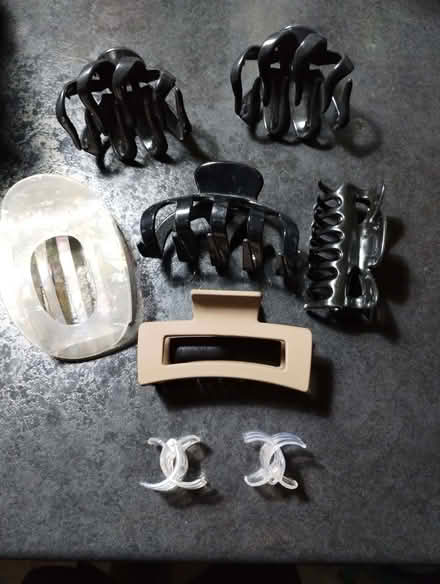 Photo of free Hair clips (Solihull B91) #1