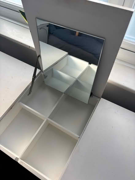 Photo of free White Dressing Table (Ruislip HA4) #3
