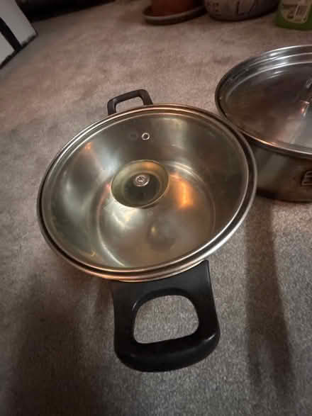 Photo of free 2 cooking pots (Wimbledon SW19) #4