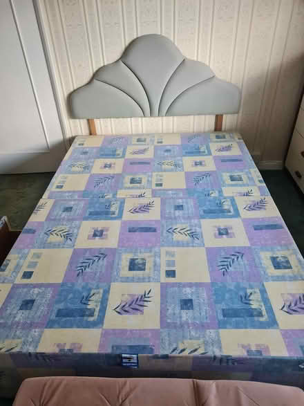 Photo of free 4'6" dbl bed base & headboard (CT6) #1