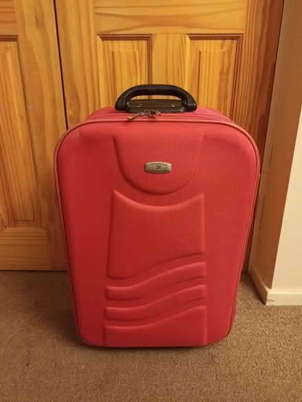 Photo of free 4 piece hot pink luggage set (Walnut Tree MK7) #1