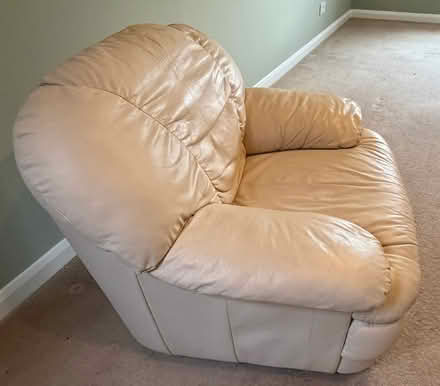 Photo of free Faux-Leather Arm Chair (Wilstone HP23) #2