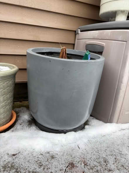 Photo of free Large Pots for Large Plants (Upper Stoney Cree) #3