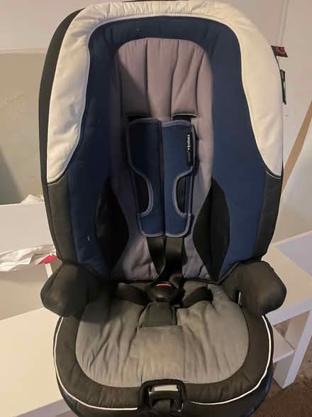 Photo of free Trimax car seat. (Fairfield Park) #3