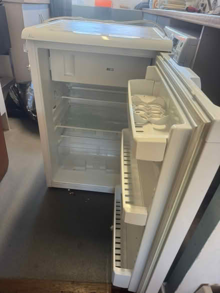 Photo of free Small Fridge Freezer (East Dulwich SE22 9NT) #1