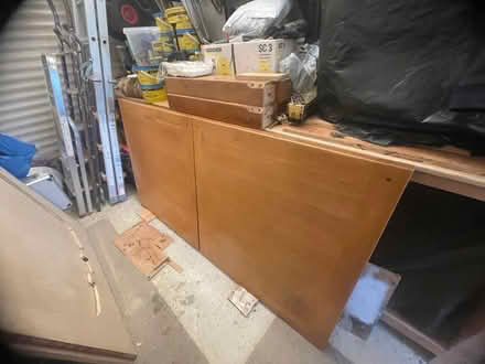 Photo of free Oak Kitchen table 1800 x 900 which extends to 2.2m approx. (North Cheam KT4) #2