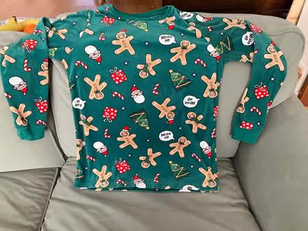 Photo of free Kids fleecy Christmas top (Stroud GL5) #1