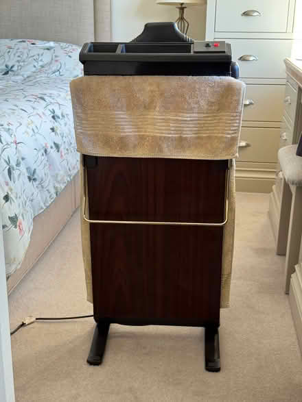 Photo of free Trouser press (heated with auto off) (Binfield RG42) #2