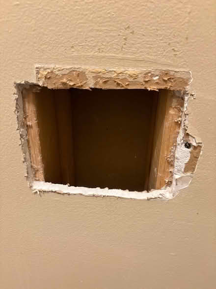 Photo of Material to patch fill hole (L5L 5P5) #1