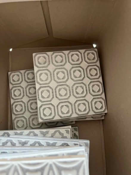 Photo of free Tiles (Carshalton Beeches) #1