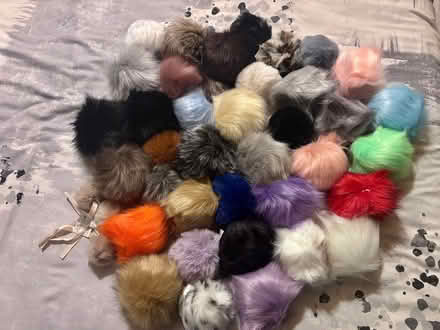 Photo of free Mixture of fluffy Pom Poms (NR4) #1