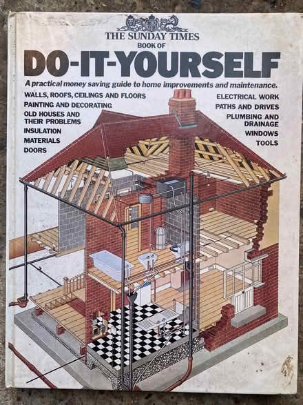 Photo of free DIY book (Cheshunt EN7) #1