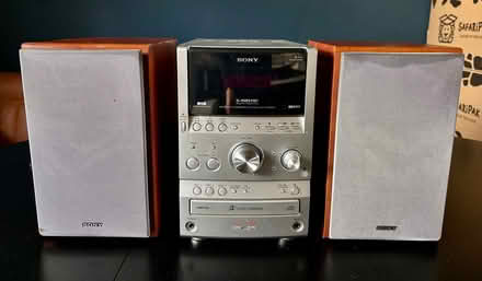 Photo of free SONY stereo system with speakers. (Welling DA7) #1