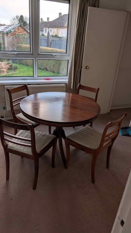 Photo of free table and 4 chairs (leicester LE2 eme) #1