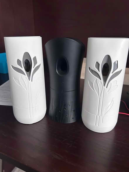 Photo of free Airwick diffusers - use batteries (BR5) #1
