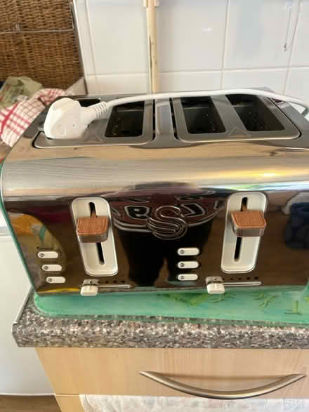Photo of free Swan toaster (Tilehurst RG30) #1